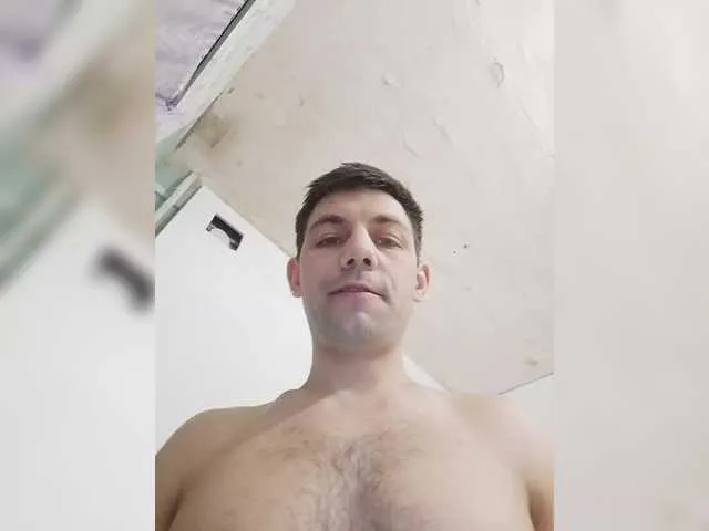 Live sex webcam photo for Anatolii999 #290577396