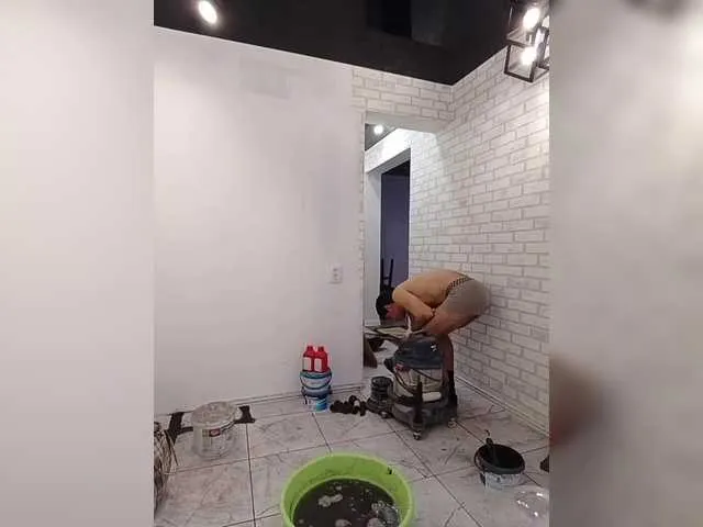Live sex webcam photo for Anatolii999 #290765104