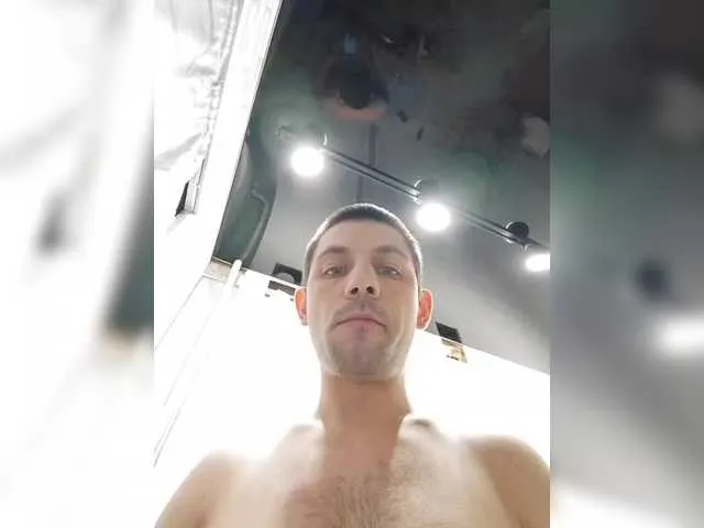 Live sex webcam photo for Anatolii999 #290986680