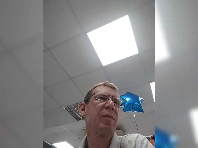 Live sex webcam photo for AndMokas #291408080