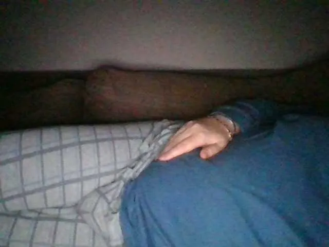 Live sex webcam photo for Andellus #290363836