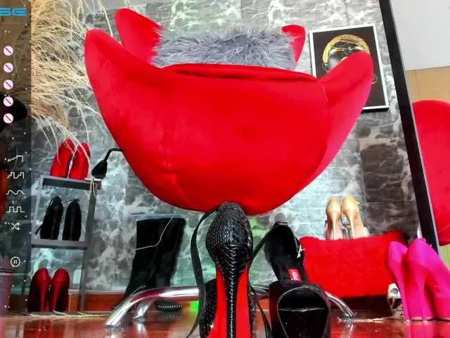 Live sex webcam photo for AndreMistress #274384669