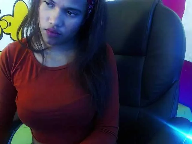Live sex webcam photo for AndreaMarin #272449655