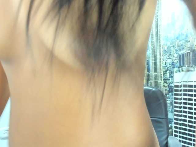 Live sex webcam photo for AndreaValle #273212533