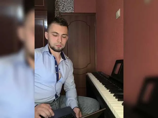 Live sex webcam photo for Andrei3705 #291569221