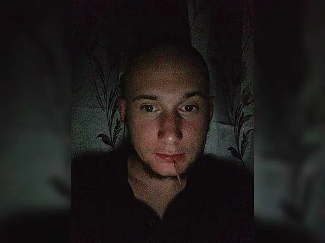 Live sex webcam photo for Andreix1998 #275671318