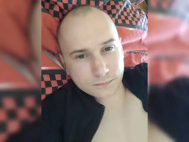 Live sex webcam photo for Andreix1998 #277843682