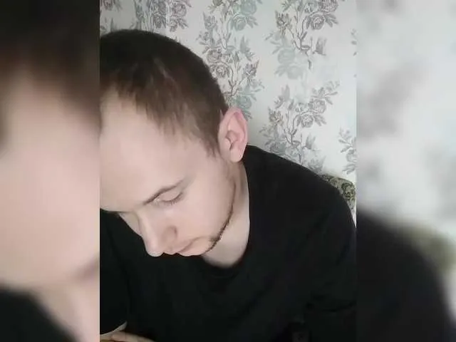 Live sex webcam photo for Andreix1998 #288001545