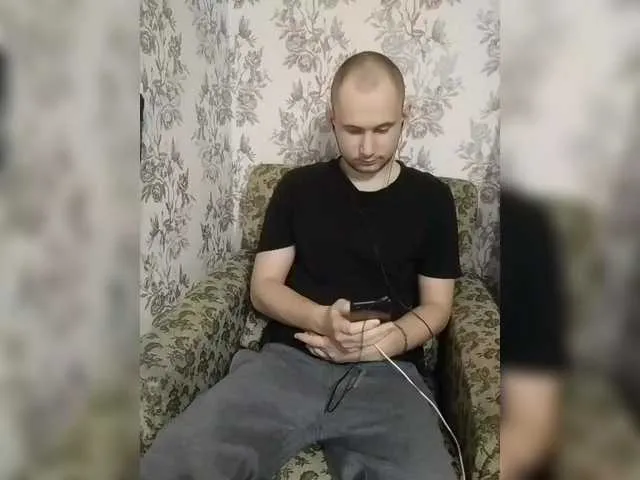 Live sex webcam photo for Andreix1998 #289478344