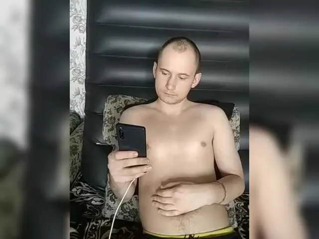 Live sex webcam photo for Andreix1998 #289894118