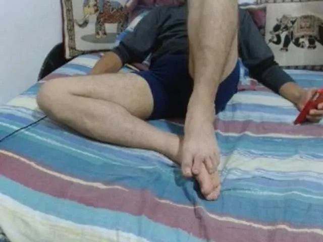 Live sex webcam photo for Andres-77O #291256313