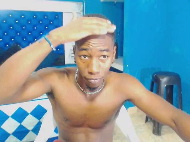 Live sex webcam photo for Andrewhaardd #274554475