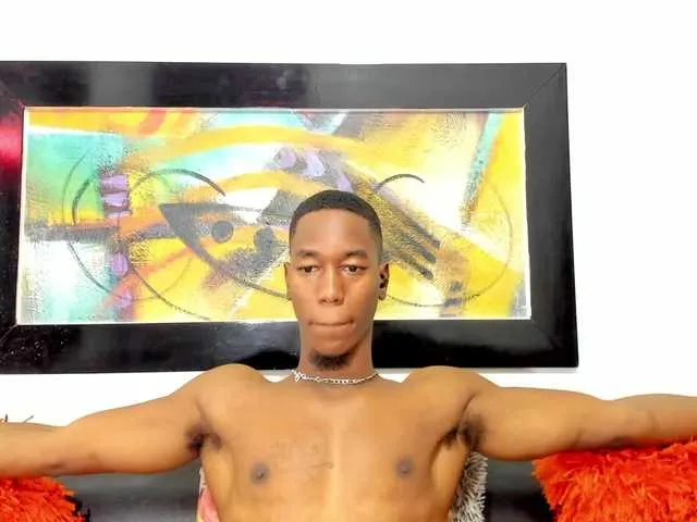 Live sex webcam photo for Andrewhaardd #276433746