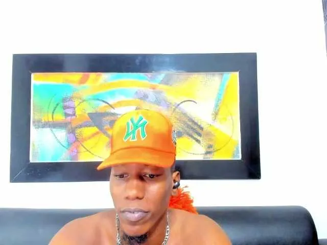 Live sex webcam photo for Andrewhaardd #276490588