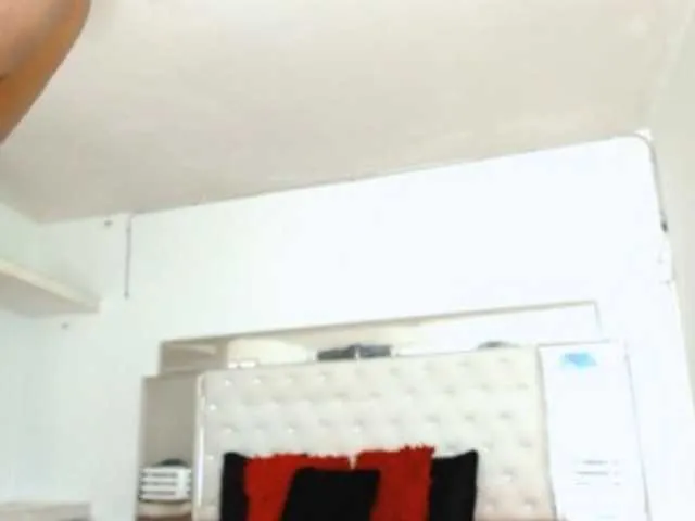 Live sex webcam photo for Andrewhaardd #276612499