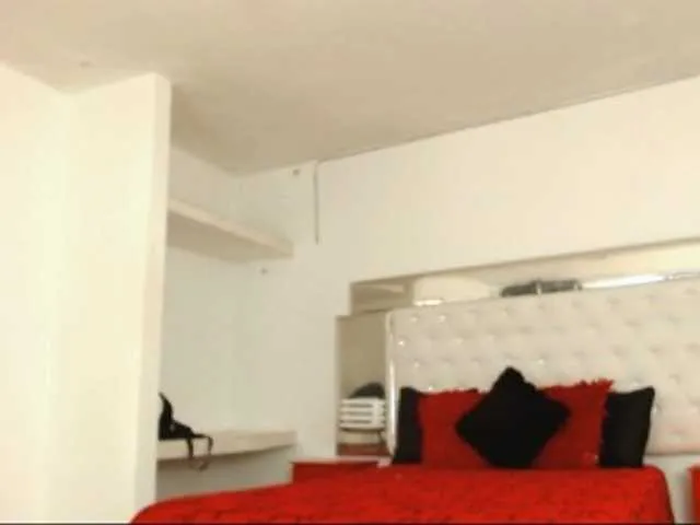 Live sex webcam photo for Andrewhaardd #276619336
