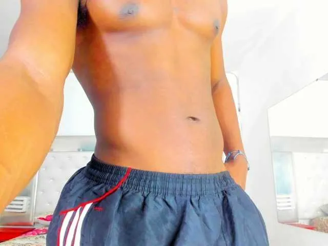 Live sex webcam photo for Andrewhaardd #278238010