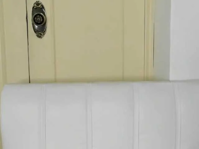 Live sex webcam photo for Andromeda-20 #273985460