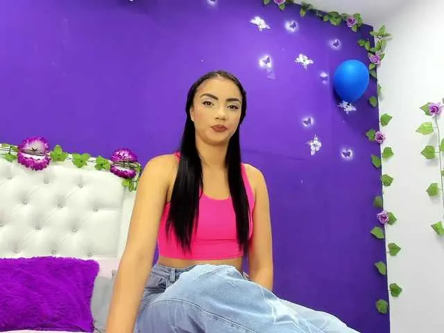 Live sex webcam photo for Andromeda-20 #274527982