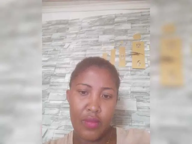 Live sex webcam photo for Andysexy18 #290358940