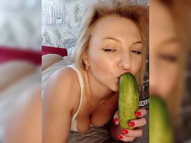 Live sex webcam photo for Anesteishen #272774168