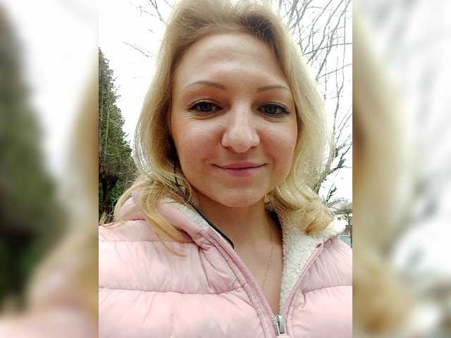 Live sex webcam photo for Anesteishen #273149407