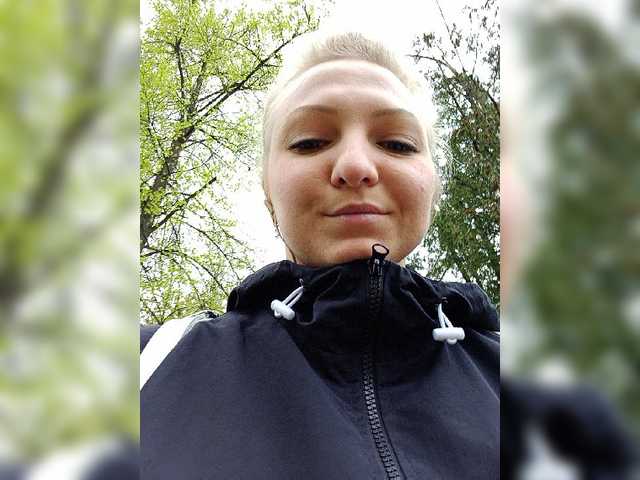 Live sex webcam photo for Anesteishen #273406283