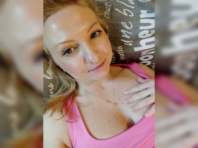 Live sex webcam photo for Anesteishen #273433842