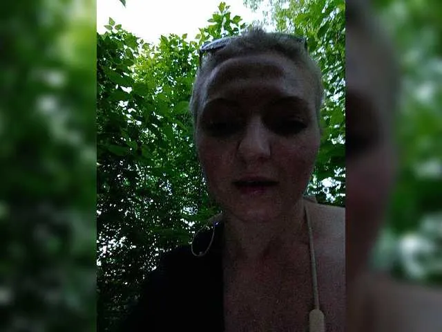 Live sex webcam photo for Anesteishen #273666349