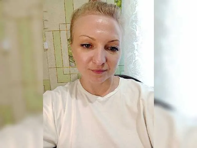 Live sex webcam photo for Anesteishen #273784945