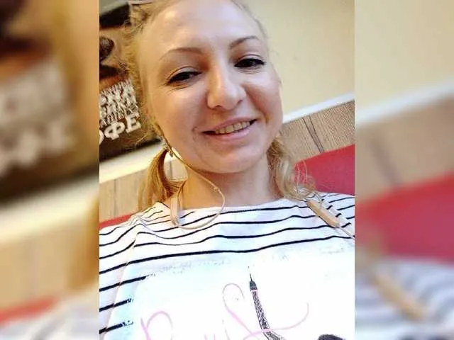 Live sex webcam photo for Anesteishen #273930547