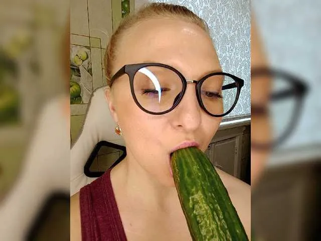 Live sex webcam photo for Anesteishen #275523191