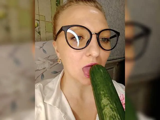 Live sex webcam photo for Anesteishen #275563088