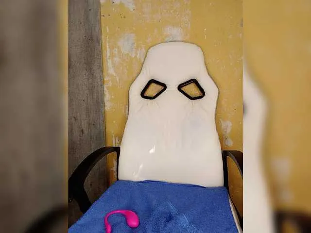 Live sex webcam photo for Anesteishen #275939436