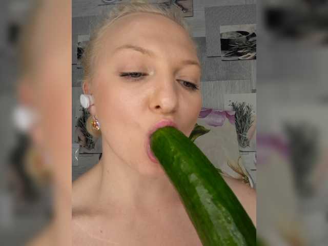 Live sex webcam photo for Anesteishen #276086703