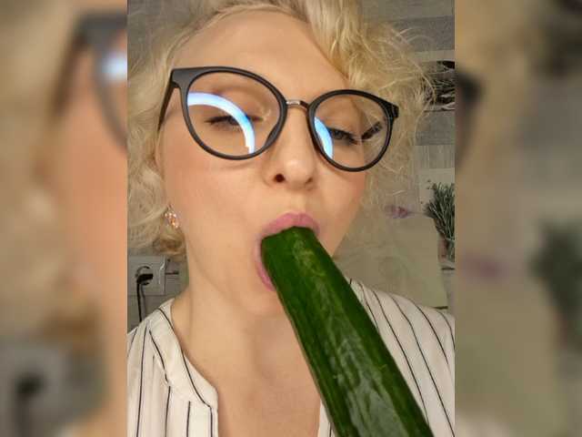 Live sex webcam photo for Anesteishen #276179880