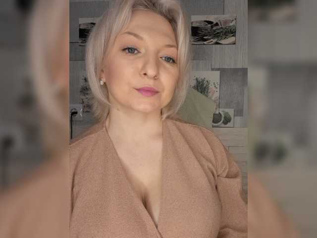 Live sex webcam photo for Anesteishen #276727448