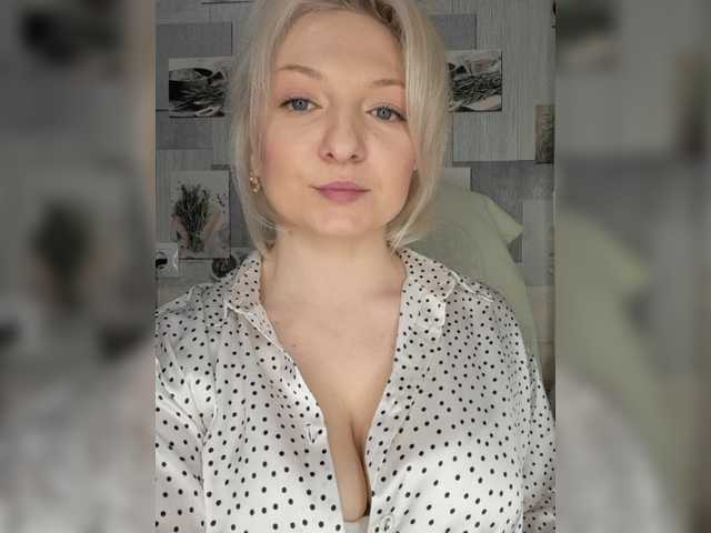 Live sex webcam photo for Anesteishen #276738152