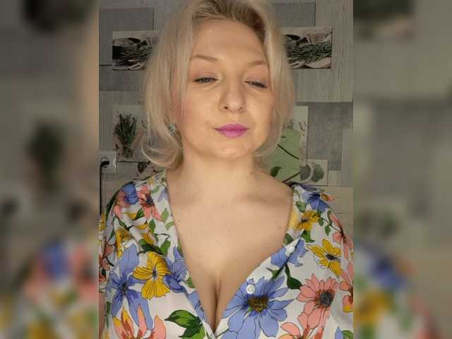 Live sex webcam photo for Anesteishen #276905546