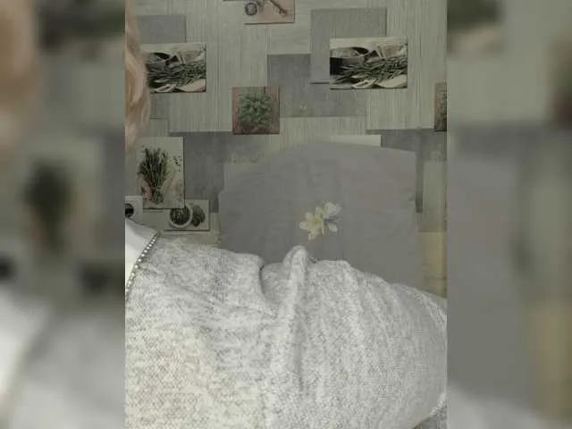 Live sex webcam photo for Anesteishen #277145105