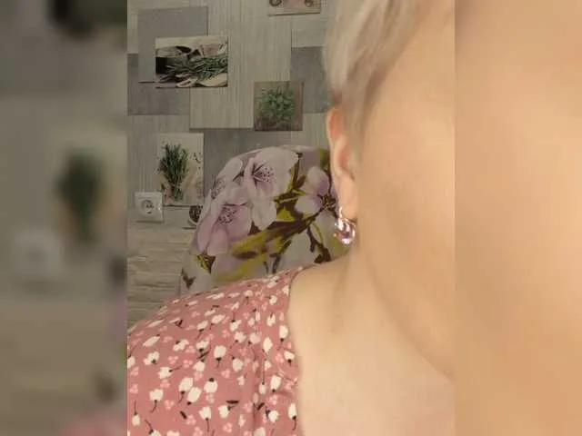 Live sex webcam photo for Anesteishen #277354870