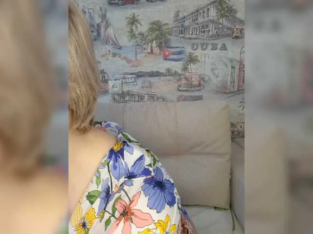 Live sex webcam photo for Anesteishen #277600647