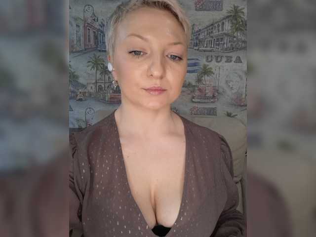 Live sex webcam photo for Anesteishen #277925321