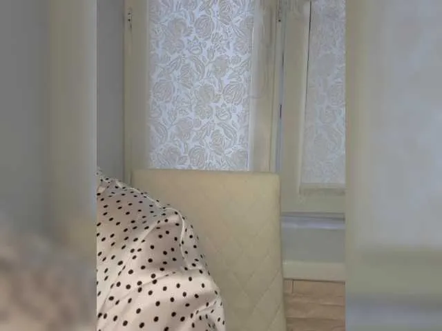 Live sex webcam photo for Anesteishen #289406928