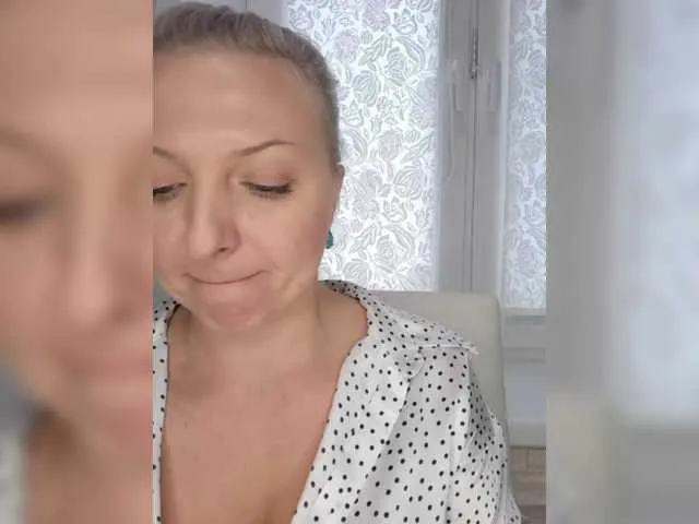 Live sex webcam photo for Anesteishen #290834831