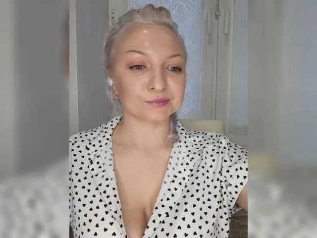 Live sex webcam photo for Anesteishen #292219544