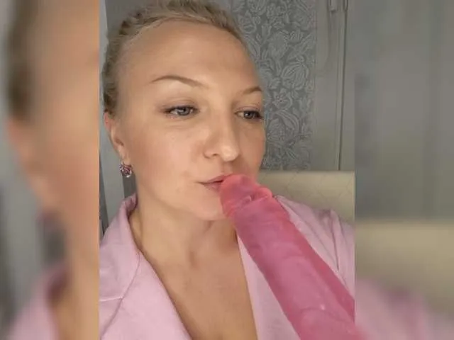Live sex webcam photo for Anesteishen #294061163