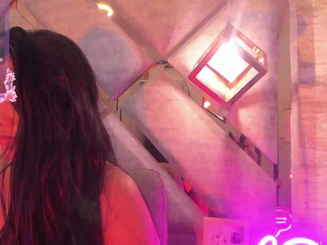 Live sex webcam photo for AngeRouse #291882196