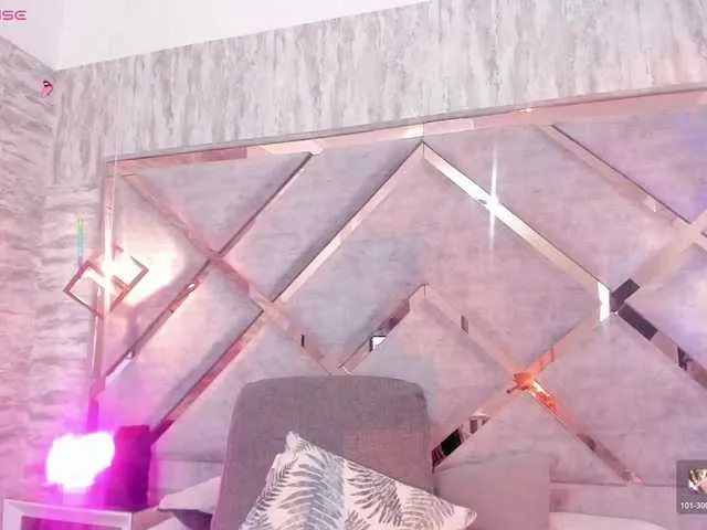 Live sex webcam photo for AngeRouse #292342747