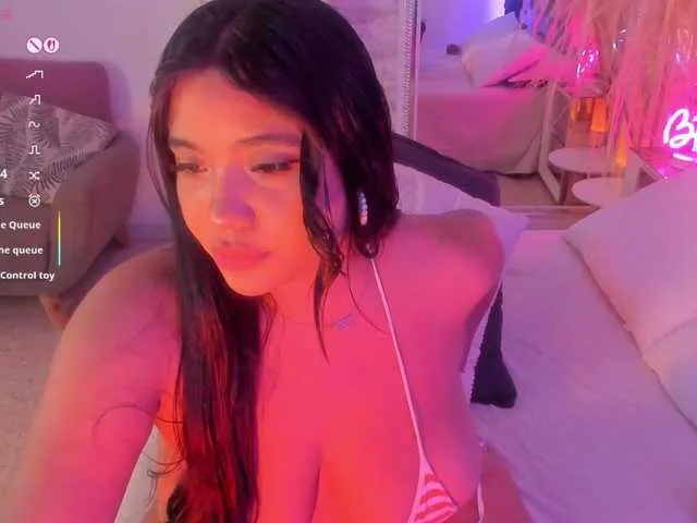 Live sex webcam photo for AngeRouse #293907115